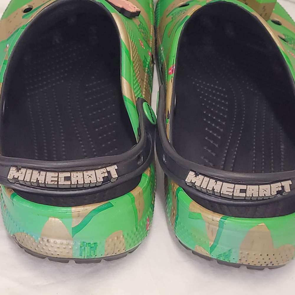 Crocs Minecraft Classic Clog Green Multi Video Game Mens Size 11 Jibbitz Charms - Picture 13 of 13